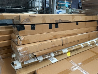 Ca. 35x Bamboe kledingrek, I-Wannahave