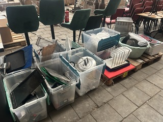 Partij barstoelen, horeca accessoires