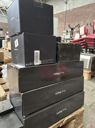 Ca. 16x Living Nine artikelen w.o. sterrenprojectors