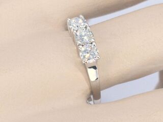Gouden trinity ring met diamanten