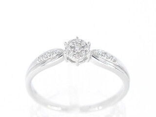 Witgouden ring met diamanten