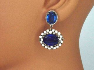 Bijzondere oorbellen met natuurlijke edelstenen en diamant