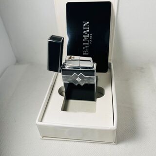 Balmain Paris aansteker – Limited edition black & silver