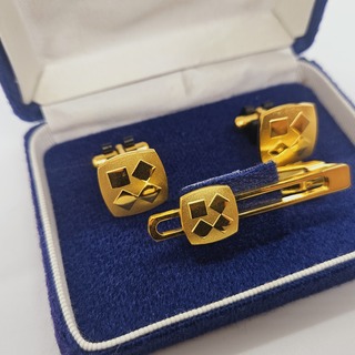Isetan goldplated manchetknopen + stropdas houder