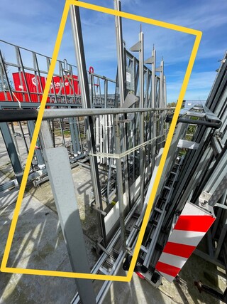 Dak en zij resteel bus, lichtgrijs