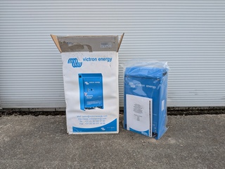 Acculader, Victron Energy, phoenix charger 12/30