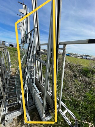 Zij resteel, lichtgrijs