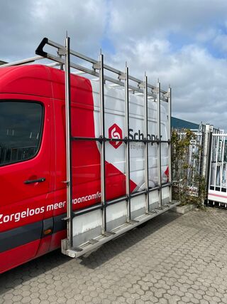 Zij resteel, lichtgrijs