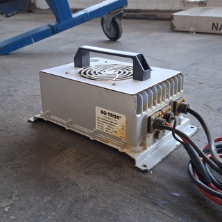 Accu lader, AQ-TRON, AQHF48-50WP wet | 50A