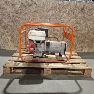 Benzine aggregaat 4.2 KVA, Honda