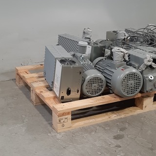 7x Vacuümpomp , Agilent Technologies , MS40+