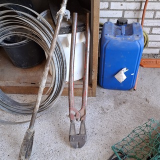 Stellingkast met inhoud