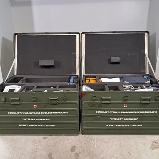 2x Therapiewagen in transportkist, Intelect, 2767, 2006