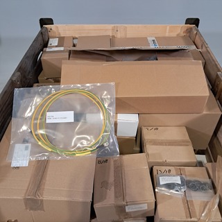 Diverse onderdelen en ijzerwaren, O.a Daf