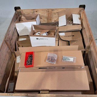 Diverse onderdelen en ijzerwaren