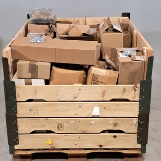 Diverse onderdelen en ijzerwaren, O.a Daf