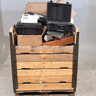 Diverse medische apparatuur en koffers, O.a DiaMed, Argus