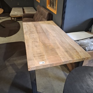 Eetkamer tafel rechthoekig, HSM, 2025