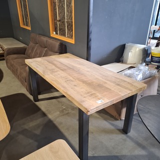 Eetkamer tafel rechthoekig, HSM, 2025