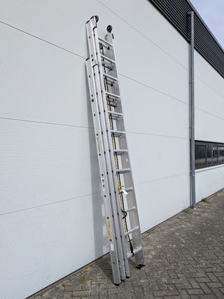 Brandweer optrekladder, DIRKS, DBT 3×12, 2009