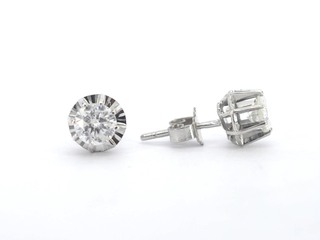 Witgouden solitair oorbellen 1.60 carat