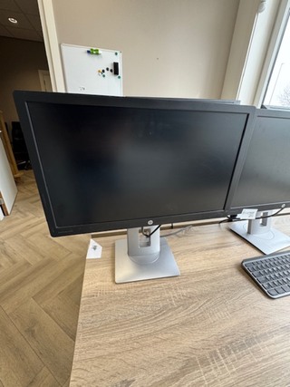 3x Monitor, Elite Display E232, 2021
