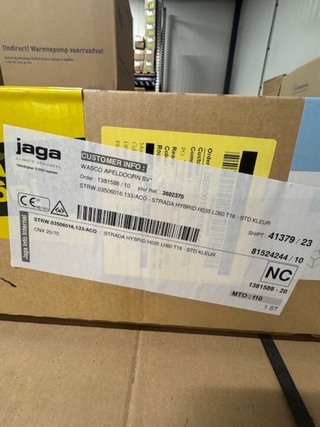 5x Convector radiator, Strada Hybrid, wit