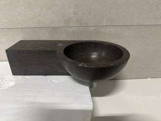 Hardstenen fontein 23x40x10 cm WB