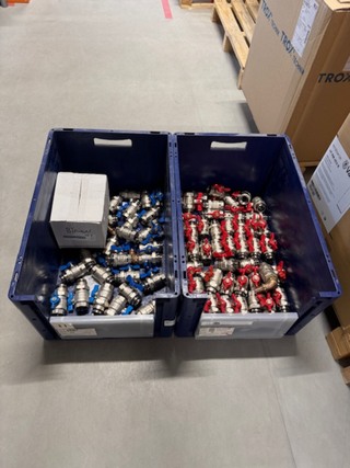 Ca. 86x Kogelkraan, 1011.19802.100, rood en blauw