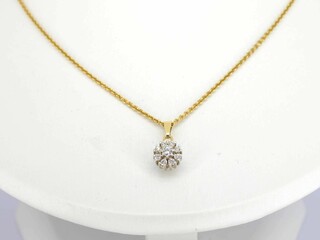 Gouden hanger met natuurliijke diamanten