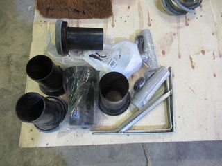 Partij pvc wc aansluitingen