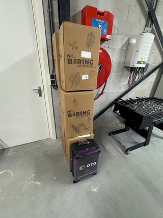 6x Reiskoffer, met reclame