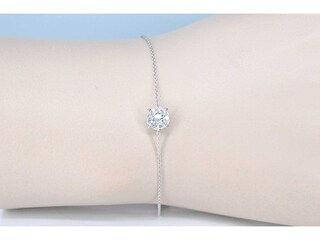 Witgouden armband met een diamanten bedel
