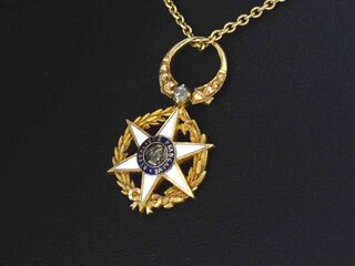 Gouden hanger (The Order of Agricultural Merit 1883) met diamant