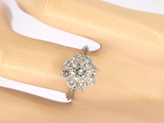 Witgouden ring met diamanten