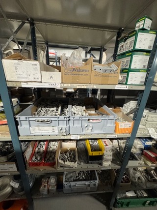 partij Buisklemmen en installatiemateriaal