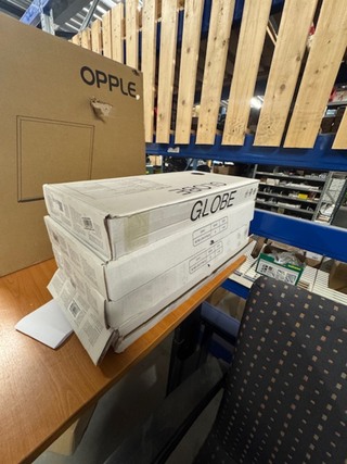 4x Doos wandtegels, wit