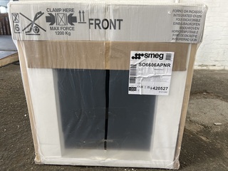 Oven Smeg, OmniChef SO6606APNR