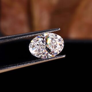 Diamant – 0.90ct Oval Cut ( IGI Gecertificeerd )