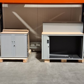 3x Jaloeziekast en 1x draaideurkast