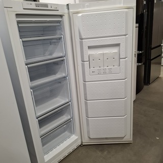 6 laden vriezer NO FROST, Bosch, GSN81E00, Grijs / Chroom