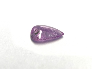 Roze saffier – 0.85 carat natuurlijke roze saffier