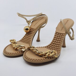 Paar pumps, maat 36, Bottega Veneta