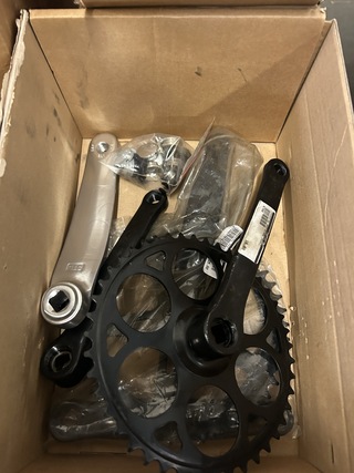 Partij fietsaccessoires W.o. Bryton, Garmin, Scott