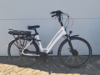 2x E-Bike, Stella, Wit