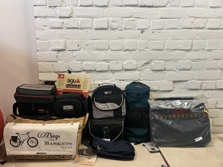 9x Fietsaccessoires w.o. stuurtas, fietsmand, fietstas W.o. Agu, Abus,
