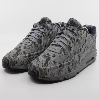Paar sneakers, maat 44, Nike, Air Max 700098-007