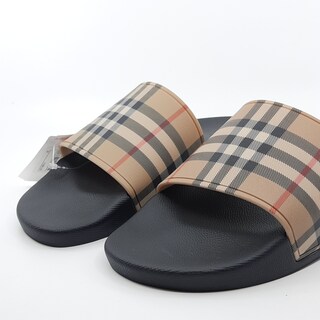 Paar slippers, maat 44, Burberry