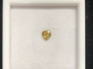 Diamant – 0.37 carat natuurlijke gekleurde diamant