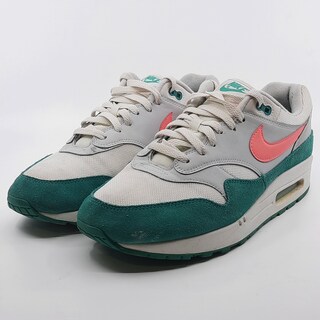 Paar sneakers, maat 44, Nike, Air Max AH8145-106